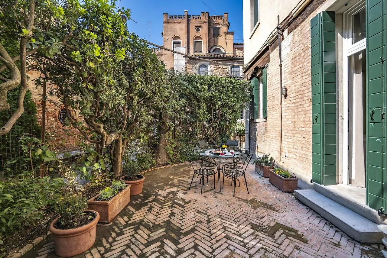 Ca' Margherita Secret Garden Venecia 0*,  Italia
